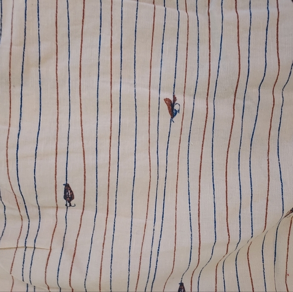 New Foundry Men Shirt FISHING LURES Beige Cotton Linen Sports Fly Fishing Sz LT - Picture 5 of 5